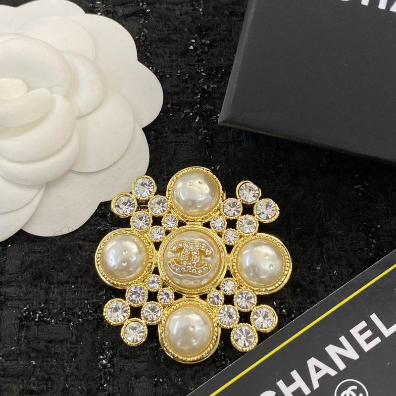 Chanel Brooch 09yxq19